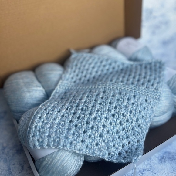 Viscose merino yarn - 73/27% Viscose/Merino, DK weight yarn lot 10 balls… - Picture 11 of 11